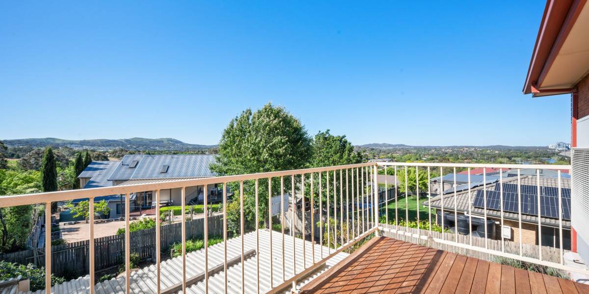 18 Whitfield Circuit, NICHOLLS, ACT 2913 AUS