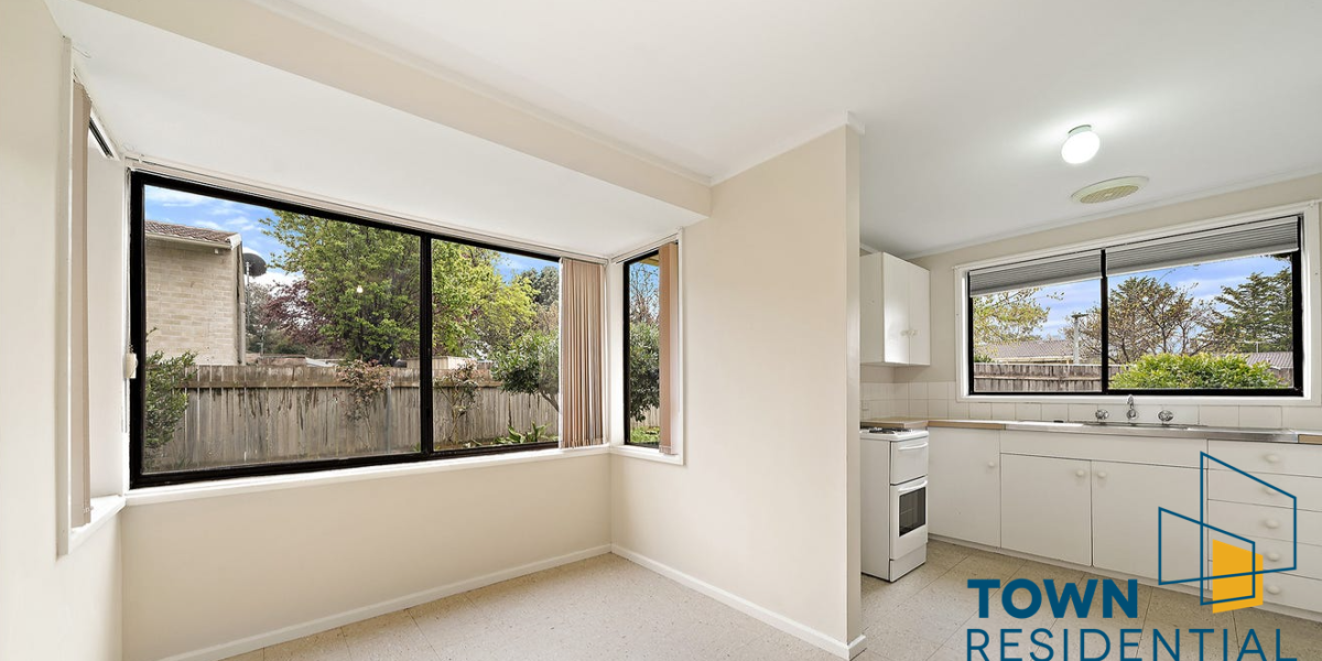 9 Donnison Place, CHARNWOOD, ACT 2615 AUS