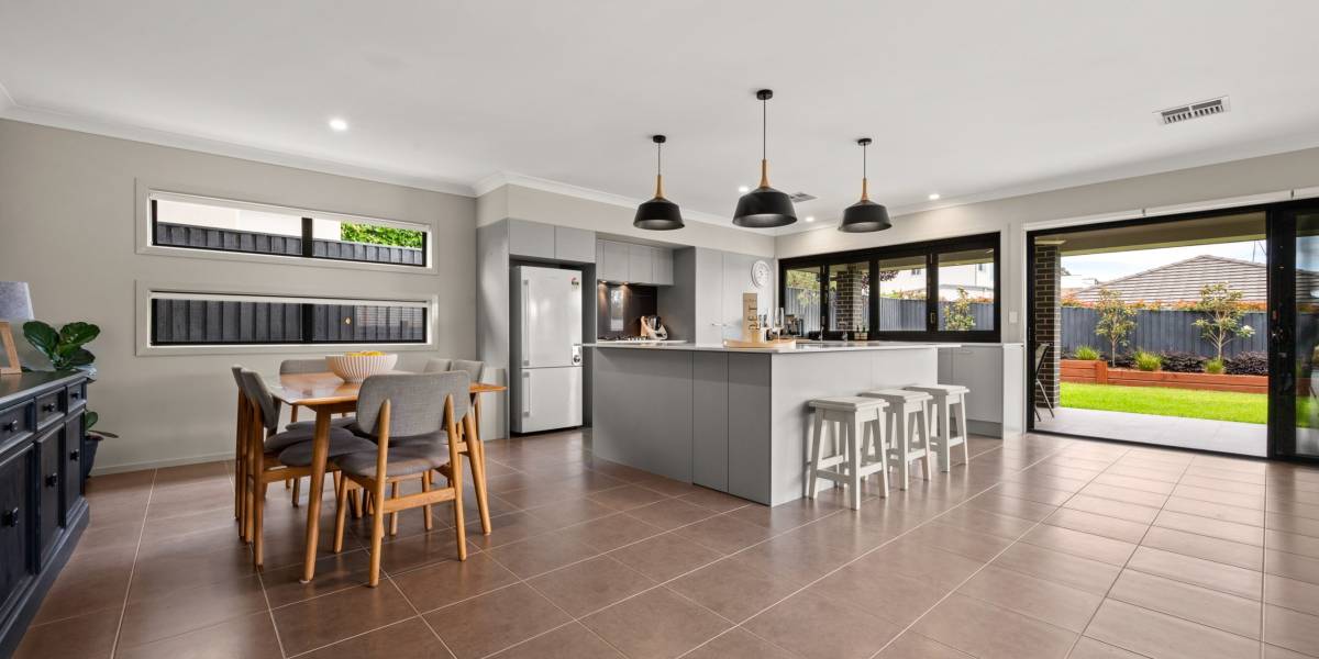 30 Alan Watt Crescent, CASEY, ACT 2913 AUS