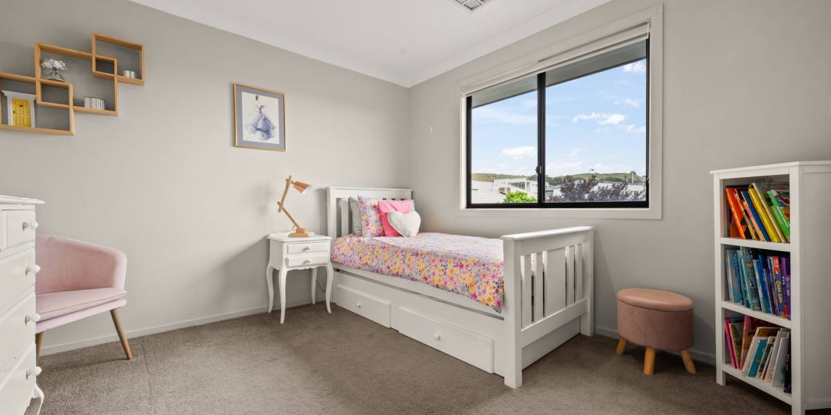 30 Alan Watt Crescent, CASEY, ACT 2913 AUS
