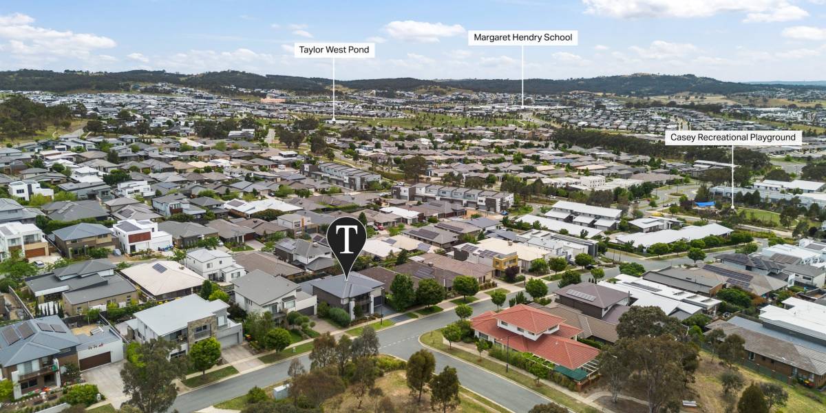 30 Alan Watt Crescent, CASEY, ACT 2913 AUS
