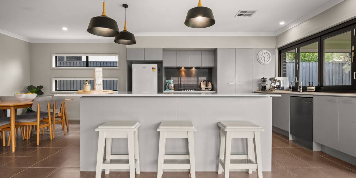 30 Alan Watt Crescent, CASEY, ACT 2913 AUS