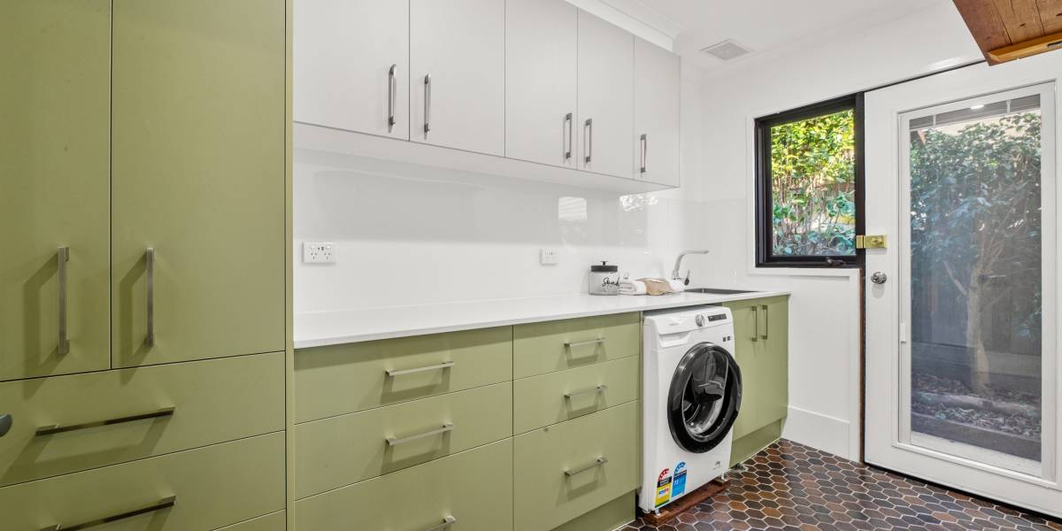 1 Mein Place, LATHAM, ACT 2615 AUS